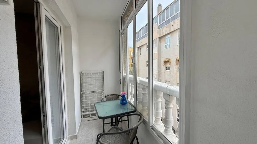Apartamento de 1 dormitorio en Torrevieja, España No. 1489 № 8