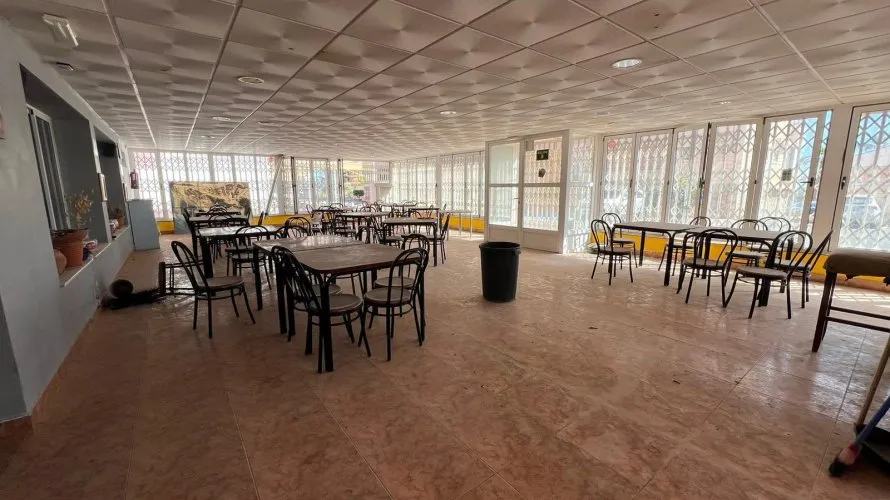 Propiedad comercial de 300m² en Torrevieja, España No. 1378 № 8