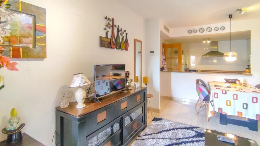 Apartamento de 2 dormitorios en Villajoyosa, España No. 1300 № 23