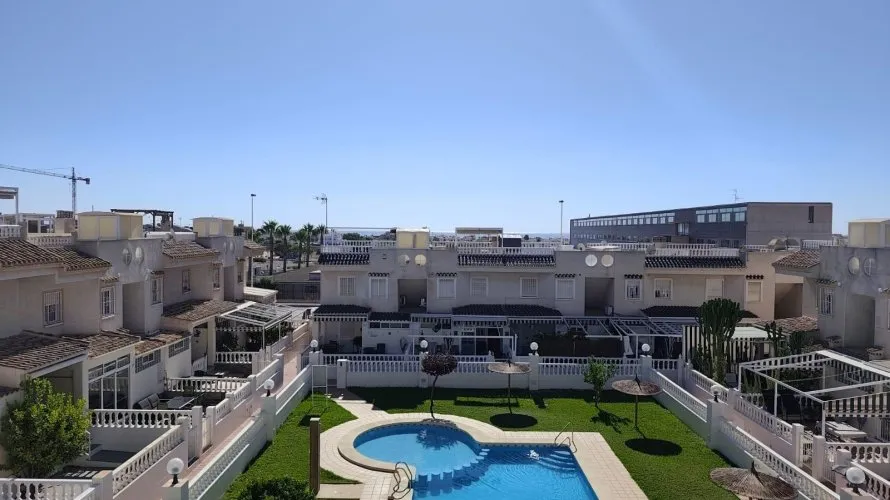 Bungalow de 2 dormitorios en Torrevieja, España No. 1423 № 18