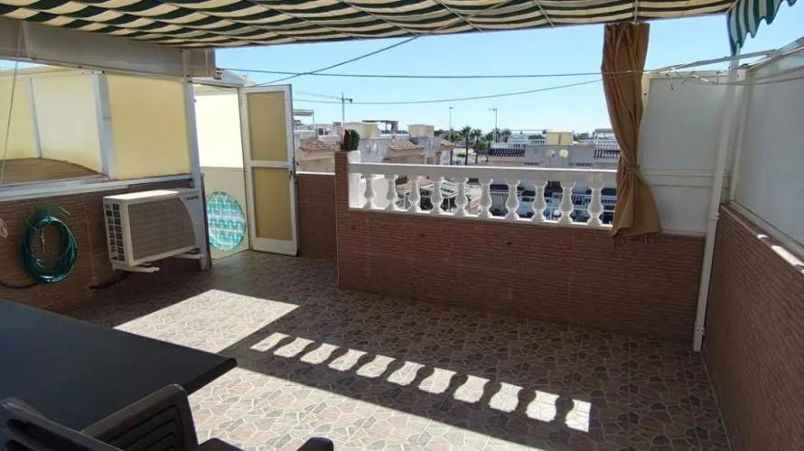 Bungalow de 2 dormitorios en Torrevieja, España No. 1423 № 19