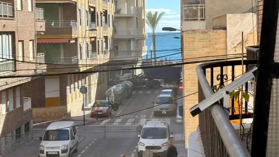 Apartamento de 3 dormitorios en Torrevieja, España No. 1444 № 28