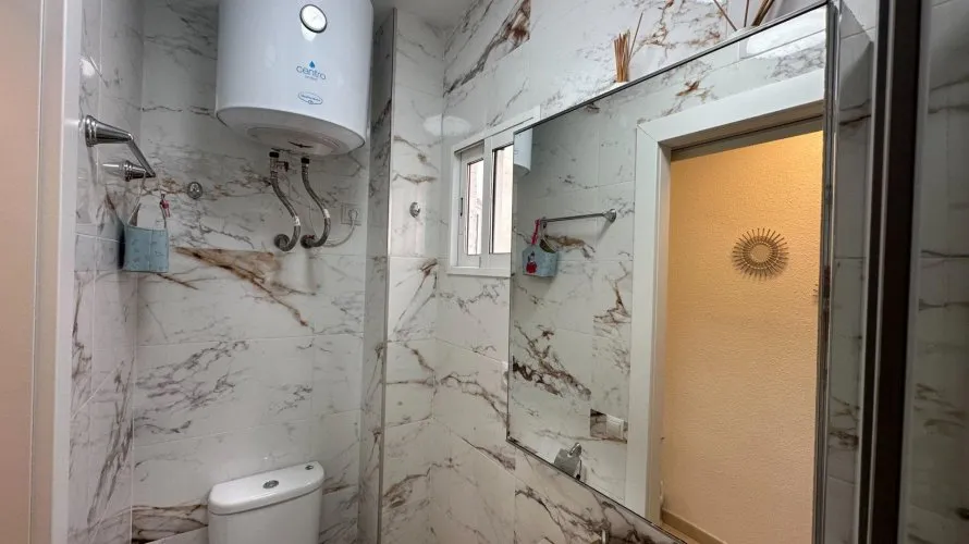Apartamento de 2 dormitorios en Alicante, España No. 1508 № 13