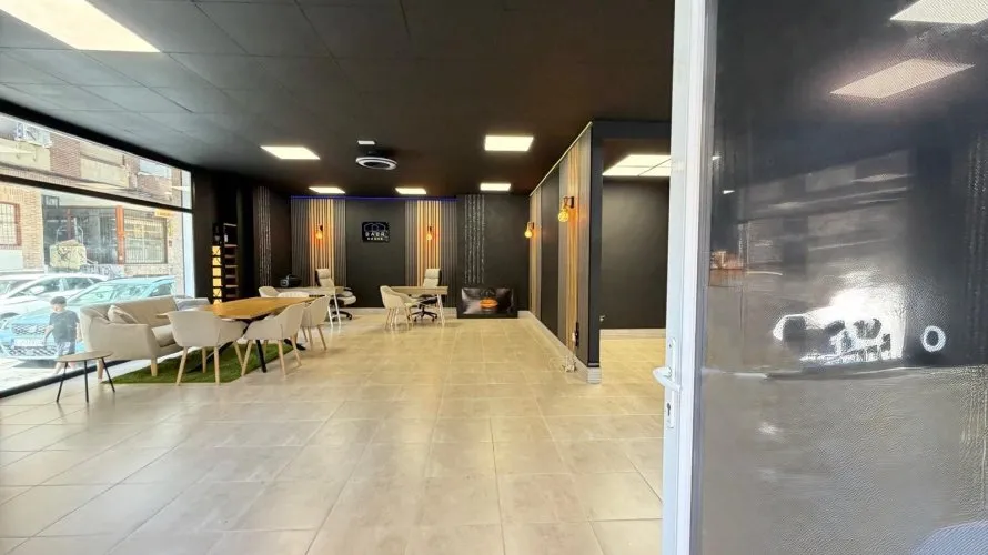 Propiedad comercial de 121m² en Torrevieja, España No. 1573 № 28
