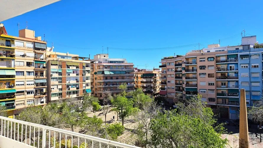 Apartamento de 2 dormitorios en Alicante, España No. 1516 № 20