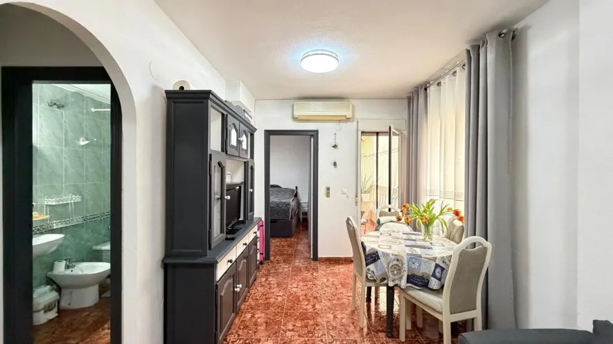 Apartamento de 1 dormitorio en Torrevieja, España No. 1467 № 16