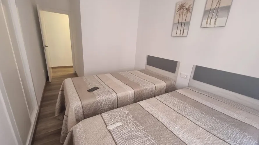 Apartamento de 1 dormitorio en Torrevieja, España No. 1315 № 2