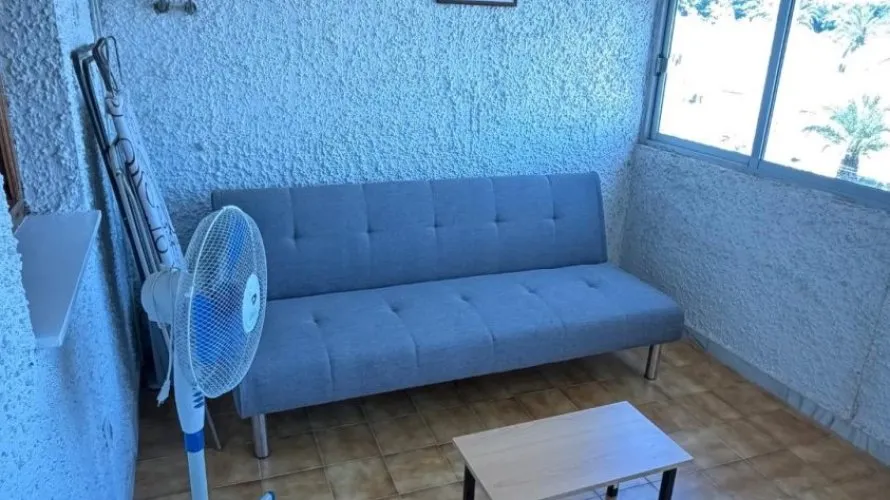 Apartamento de 1 dormitorio en Torrevieja, España No. 1571 № 2