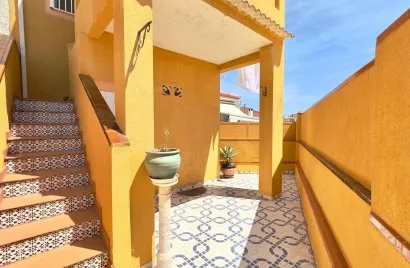 Bungalow de 1 dormitorio en Torrevieja, España No. 1551