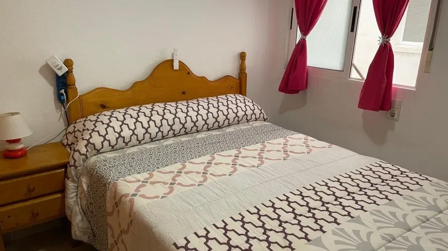 Apartamento de 2 dormitorios en Torrevieja, España No. 1428 № 23