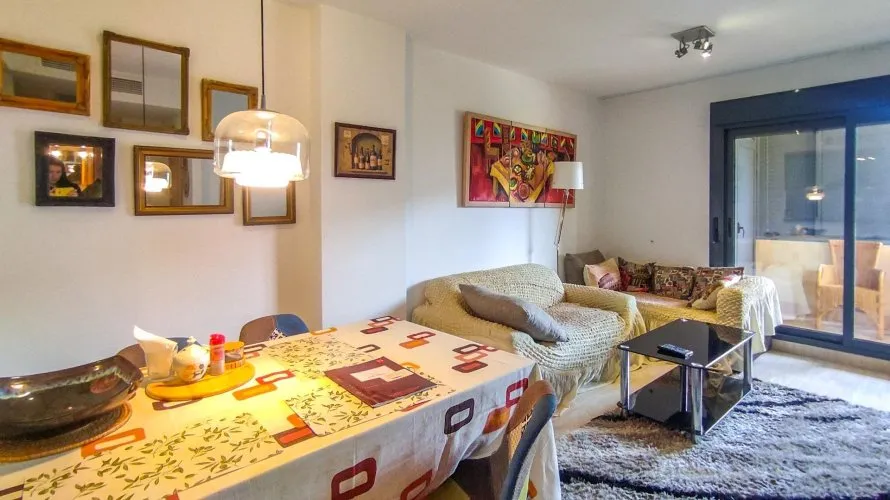 Apartamento de 2 dormitorios en Villajoyosa, España No. 1300 № 25