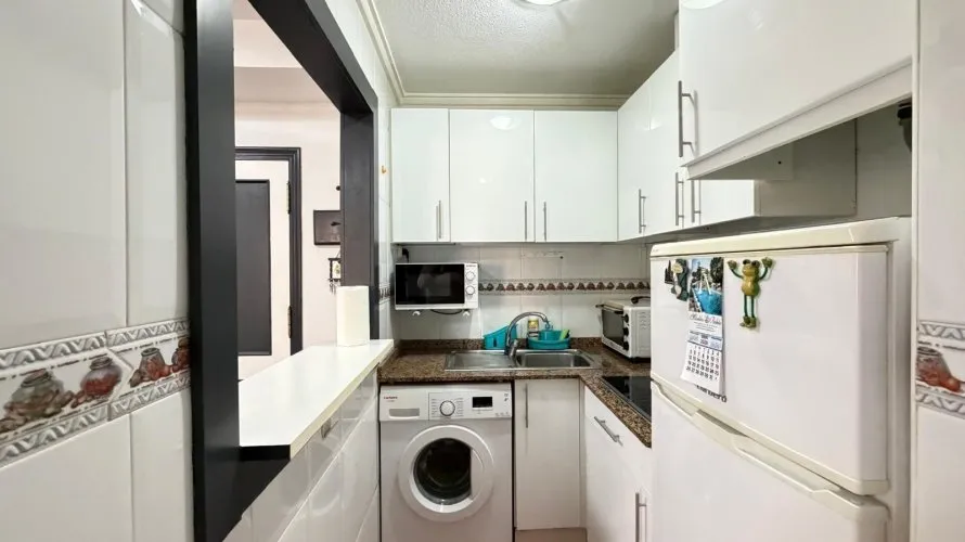 Apartamento de 1 dormitorio en Torrevieja, España No. 1467 № 19