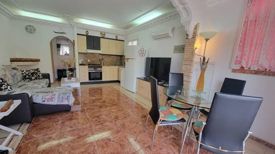 Сasa de 1 dormitorio en Torrevieja, España No. 1491 № 26