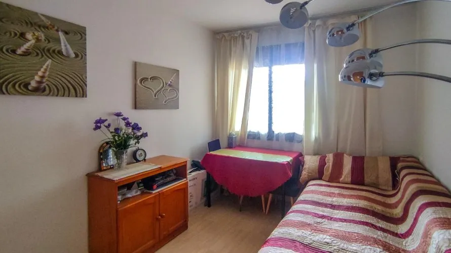 Apartamento de 2 dormitorios en Villajoyosa, España No. 1300 № 2