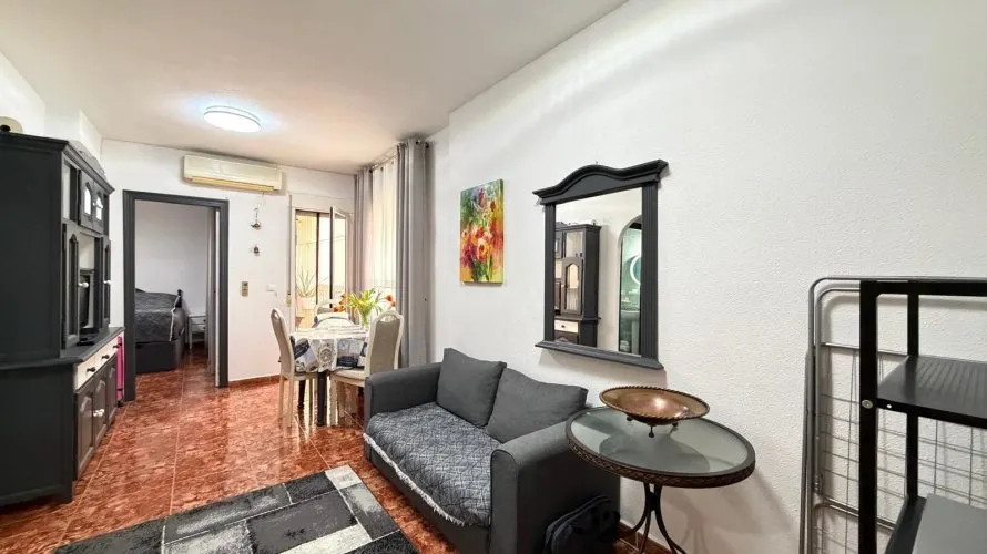 Apartamento de 1 dormitorio en Torrevieja, España No. 1467 № 24