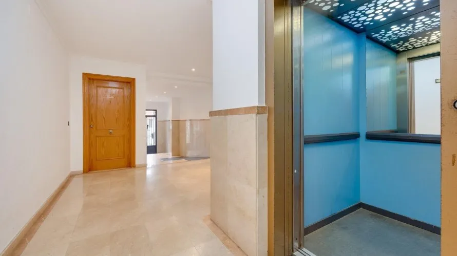 Apartamento de 2 dormitorios en Torrevieja, España No. 1499 № 4