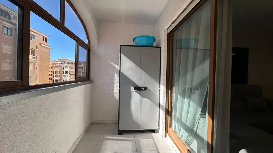 Apartamento de 3 dormitorios en Torrevieja, España No. 1477 № 6