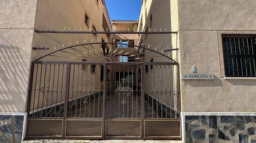 Apartamento de 1 dormitorio en Torrevieja, España No. 1510 № 1