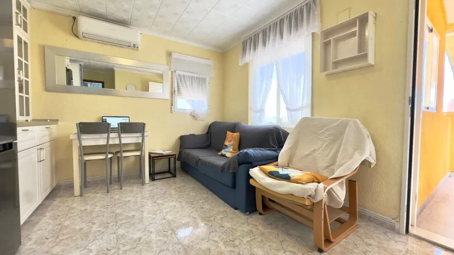 Bungalow de 1 dormitorio en Torrevieja, España No. 1551 № 18