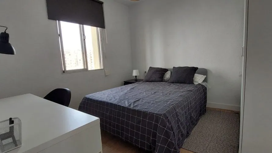 Apartamento de 2 dormitorios en Alicante, España No. 1451 № 4
