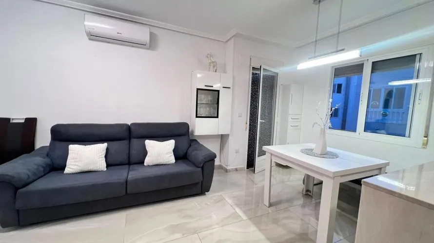 Apartamento de 60m² en Torrevieja, España No. 1443 № 9
