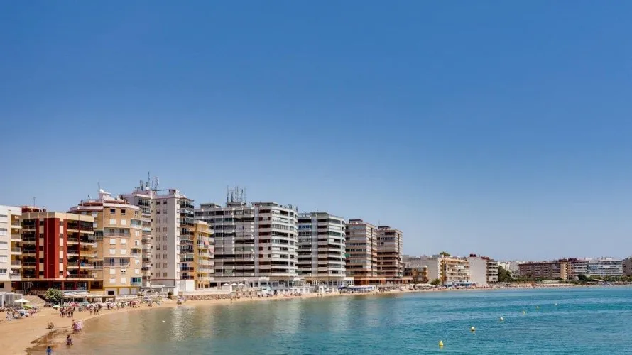 Apartamento de 30m² en Torrevieja, España No. 1596 № 1