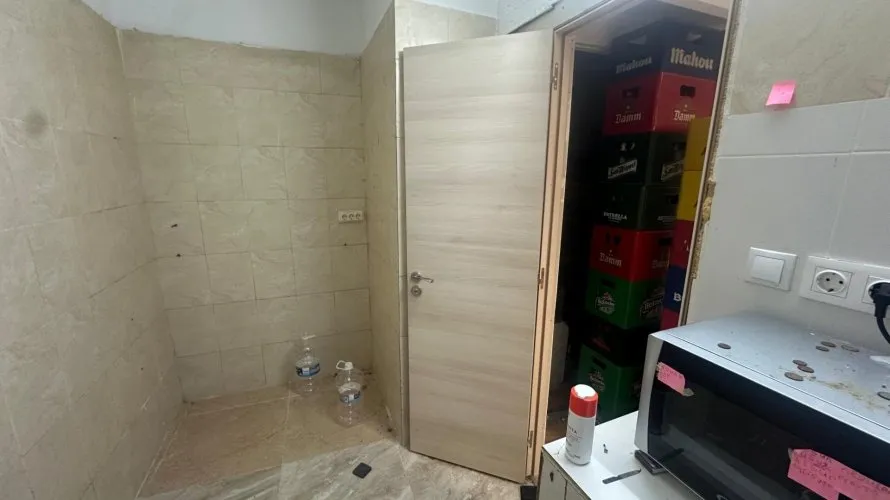 Propiedad comercial de 2 dormitorios en Alicante, España No. 1475 № 8