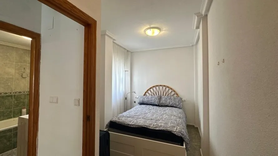 Apartamento de 1 dormitorio en Torrevieja, España No. 1471 № 15