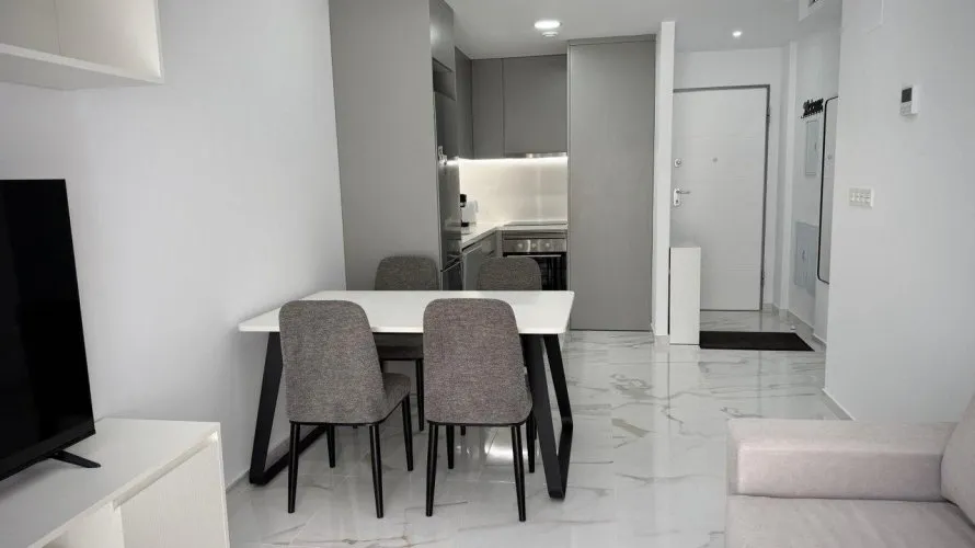 Apartamento de 1 dormitorio en Torrevieja, España No. 1589 № 20