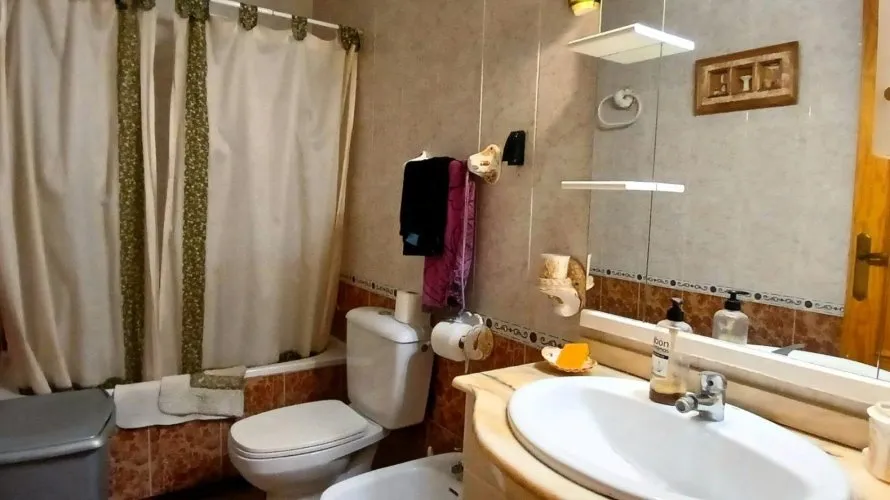 Bungalow de 2 dormitorios en Guardamar del Segura, España No. 1495 № 3