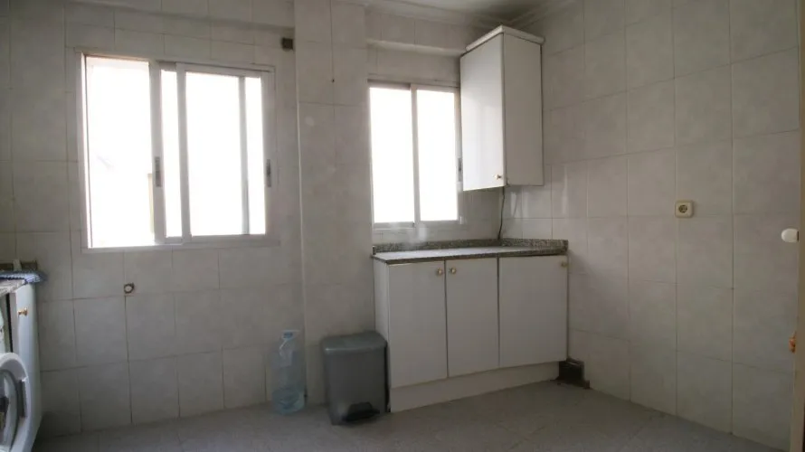 Apartamento de 2 dormitorios en Alicante, España No. 1361 № 13