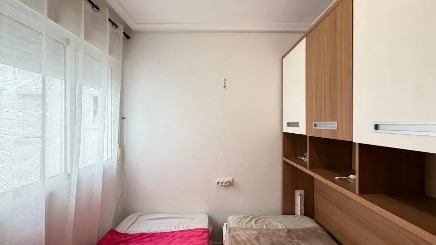 Apartamento de 2 dormitorios en Torrevieja, España No. 1468 № 24