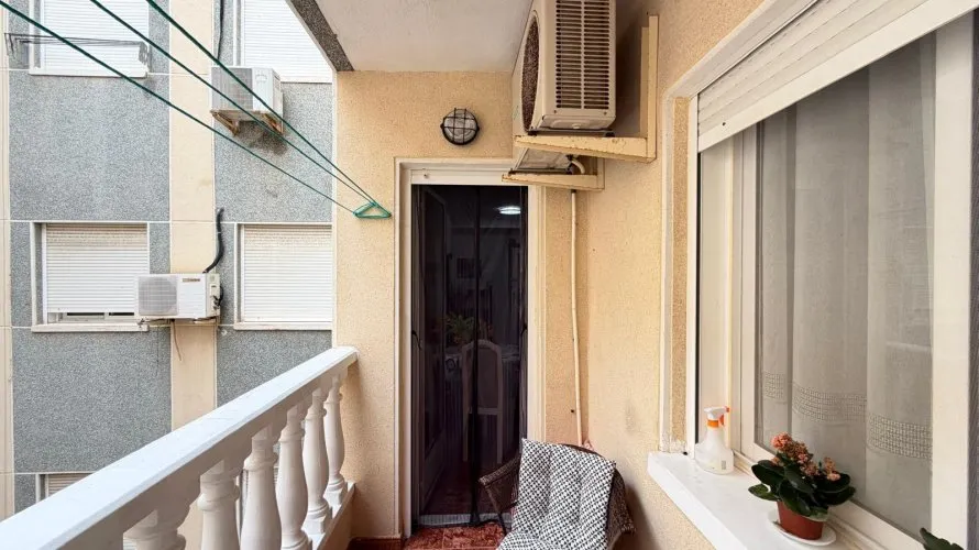 Apartamento de 1 dormitorio en Torrevieja, España No. 1467 № 5