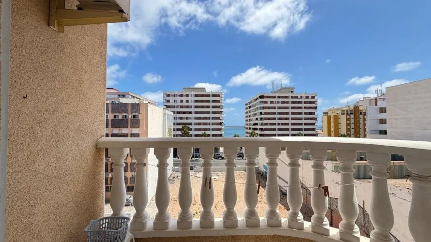 Apartamento de 2 dormitorios en Torrevieja, España No. 1688 № 14