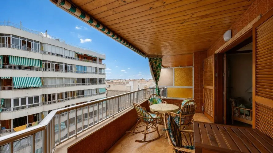 Apartamento de 100m² en Torrevieja, España No. 1683 № 27