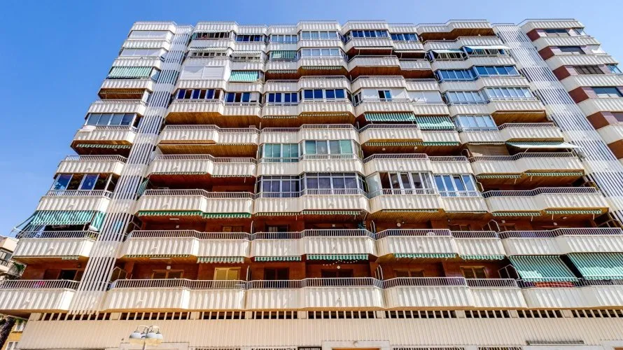 Apartamento de 100m² en Torrevieja, España No. 1683 № 4