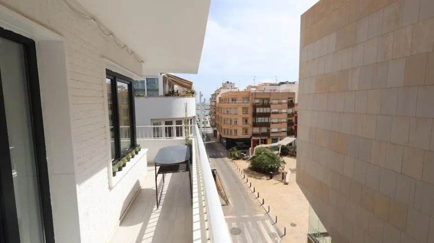 Ático de 3 dormitorios en Torrevieja, España No. 1733 № 12