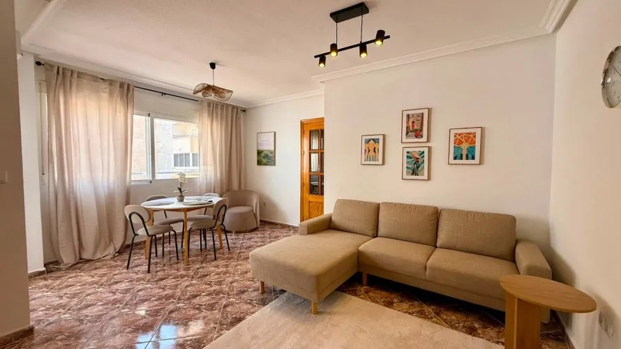 Apartamento de 2 dormitorios en Torrevieja, España No. 1655 № 28