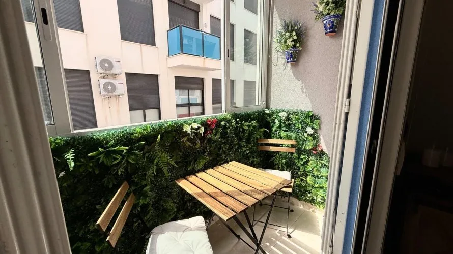 Apartamento de 1 dormitorio en Torrevieja, España No. 1719 № 1