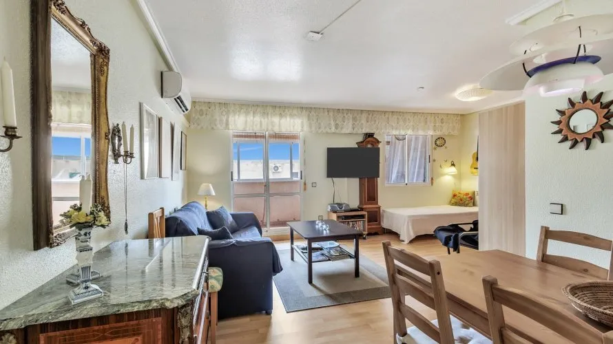 Apartamento de 60m² en Torrevieja, España No. 1646 № 14
