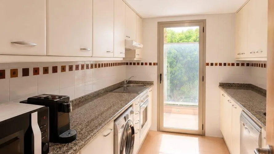 Apartamento de 2 dormitorios en Finestrat, España No. 1672 № 17