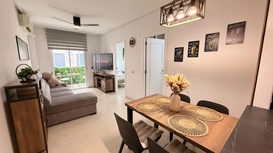 Apartamento de 1 dormitorio en Torrevieja, España No. 1719 № 5