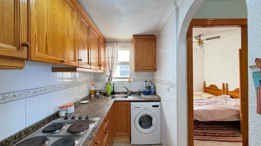 Apartamento de 2 dormitorios en Torrevieja, España No. 1688 № 3