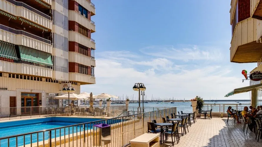 Apartamento de 100m² en Torrevieja, España No. 1683 № 6