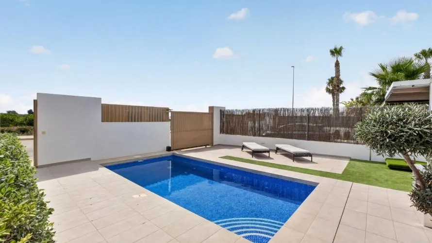 Villa de 178m² en Guardamar del Segura, España No. 1722 № 3