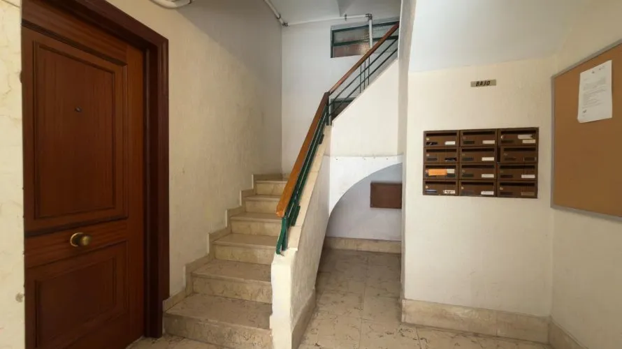 Apartamento de 4 dormitorios en Alicante, España No. 1687 № 5