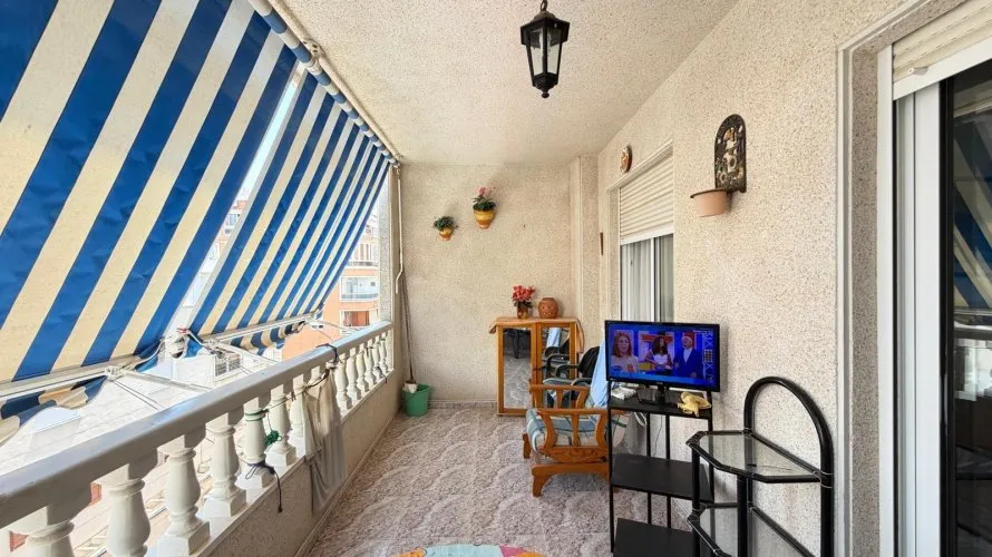 Apartamento de 2 dormitorios en Torrevieja, España No. 1710 № 20