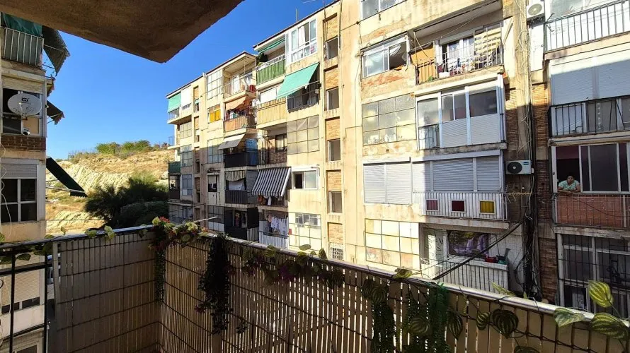 Apartamento de 1 dormitorio en Alicante, España No. 1697 № 4