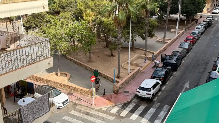 Apartamento de 2 dormitorios en Torrevieja, España No. 1701 № 10
