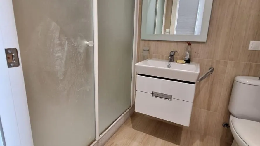Apartamento de 3 dormitorios en Benidorm, España No. 1644 № 8